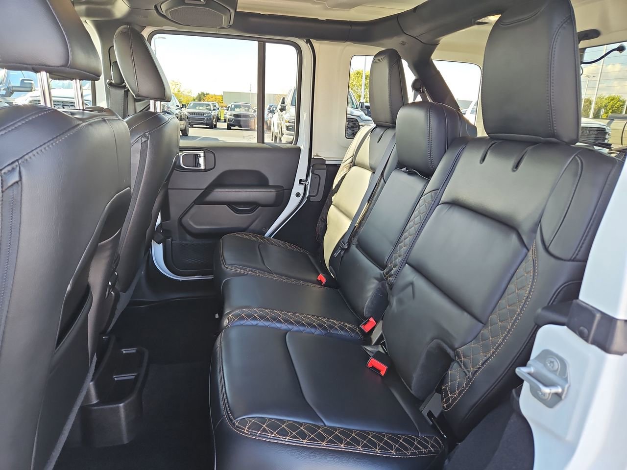 Used 2021 Jeep Wrangler Unlimited Sahara image 13