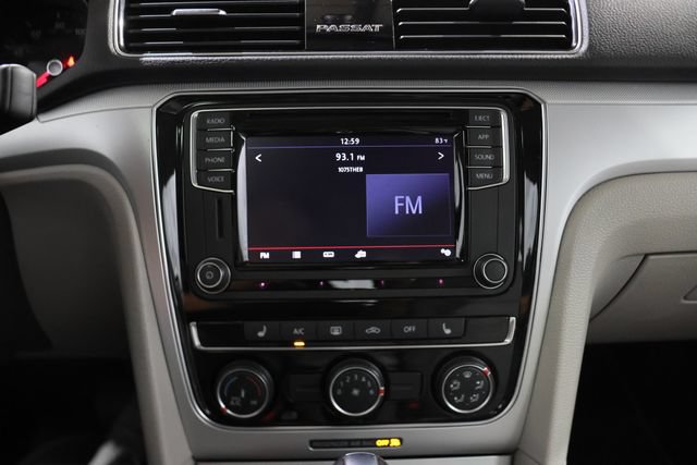 Used 2019 Volkswagen Passat 2.0T Wolfsburg FWD image 19