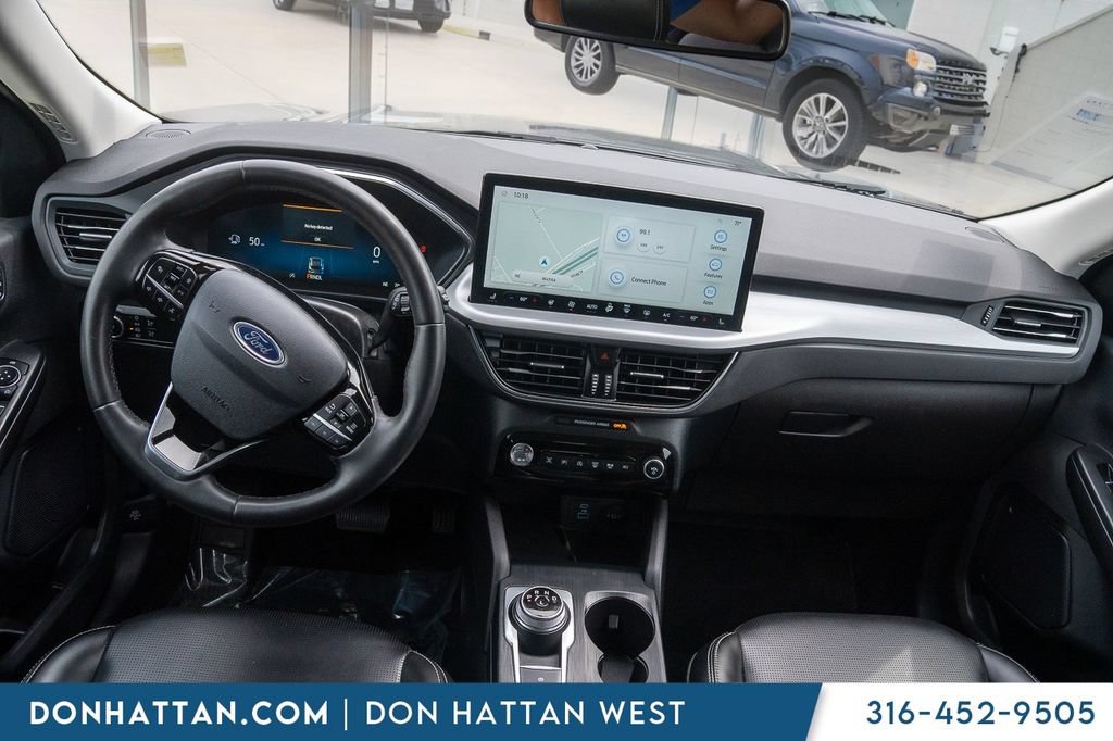 Used 2023 Ford Escape Platinum AWD/4WD image 5