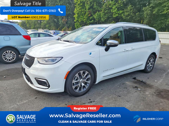 Used 2023 Chrysler Pacifica Pinnacle