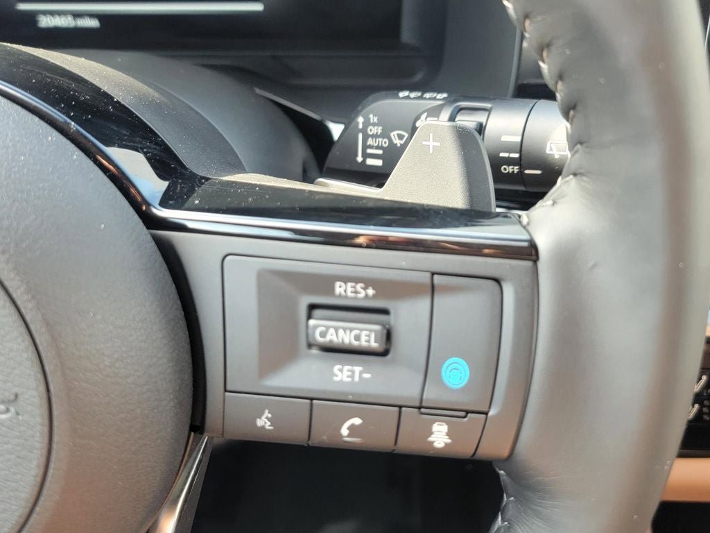 Used 2024 Nissan Pathfinder Platinum AWD/4WD image 30