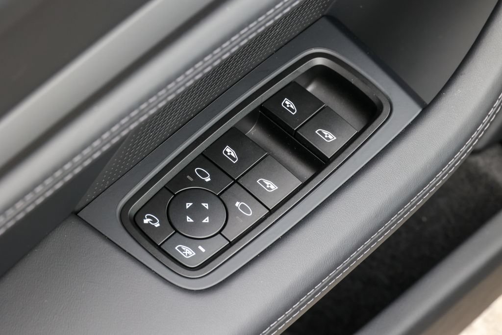 New 2026 Porsche Taycan AWD/4WD image 9