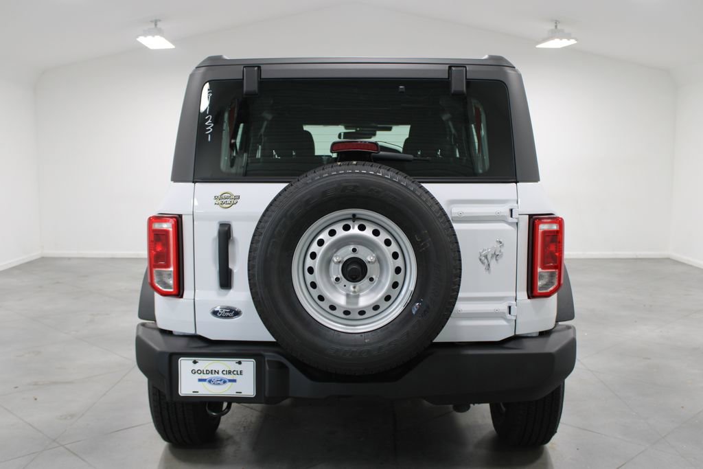 New 2025 Ford Bronco 4-Door image 7