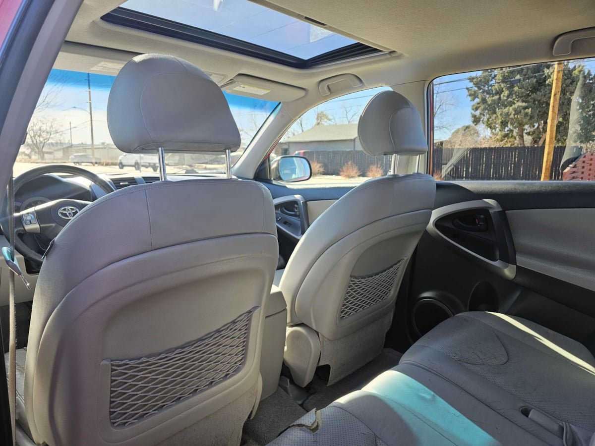 Used 2008 Toyota RAV4 Limited AWD/4WD image 22