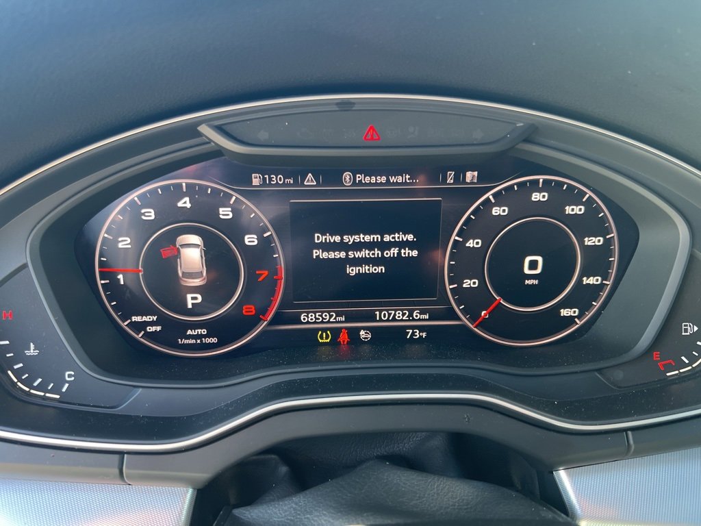 Used 2020 Audi Q5 2.0T Titanium Premium Plus w/ Premium Plus Package image 2