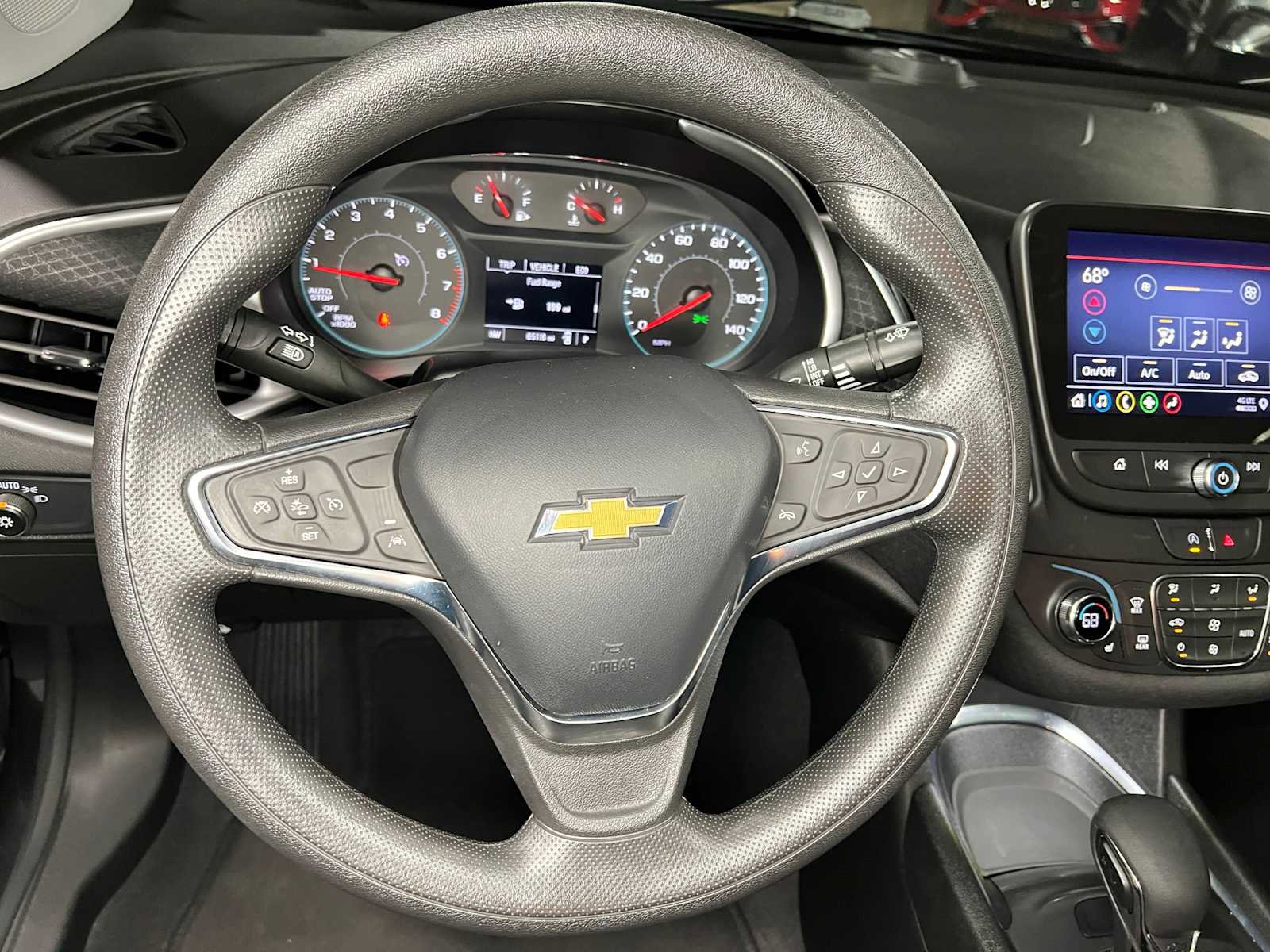 Used 2023 Chevrolet Malibu LT image 25