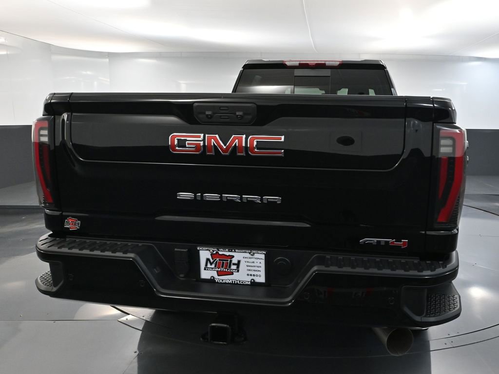 Used 2025 GMC Sierra 3500 AT4 image 7