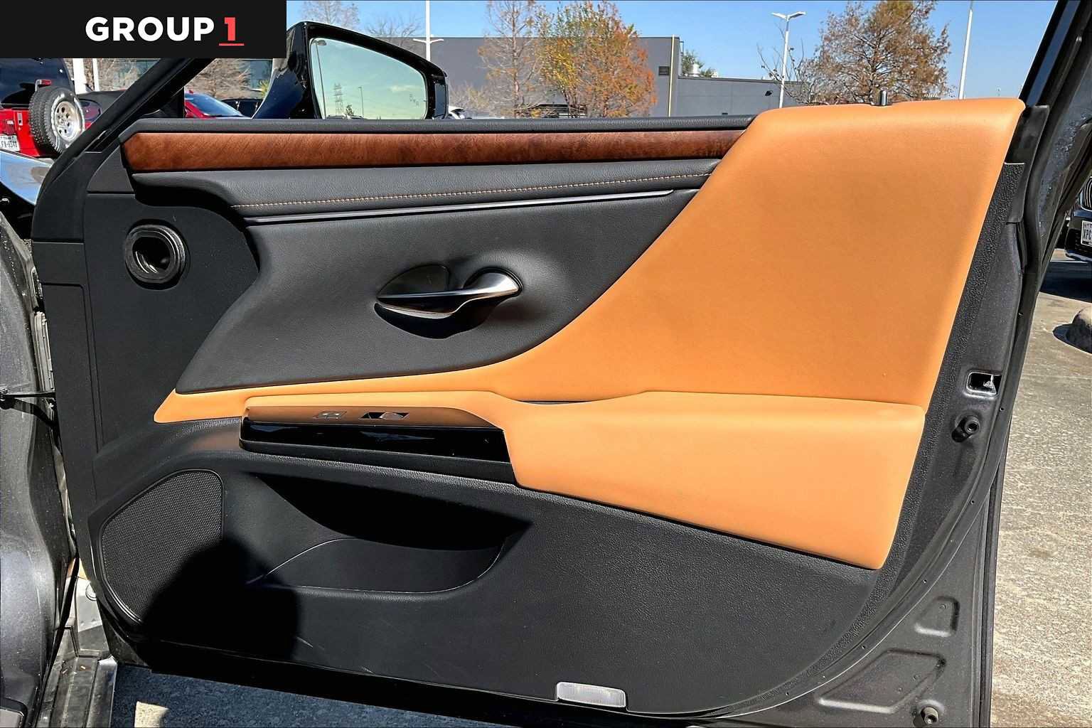 Certified 2024 Lexus ES 350 w/ Premium Package image 21