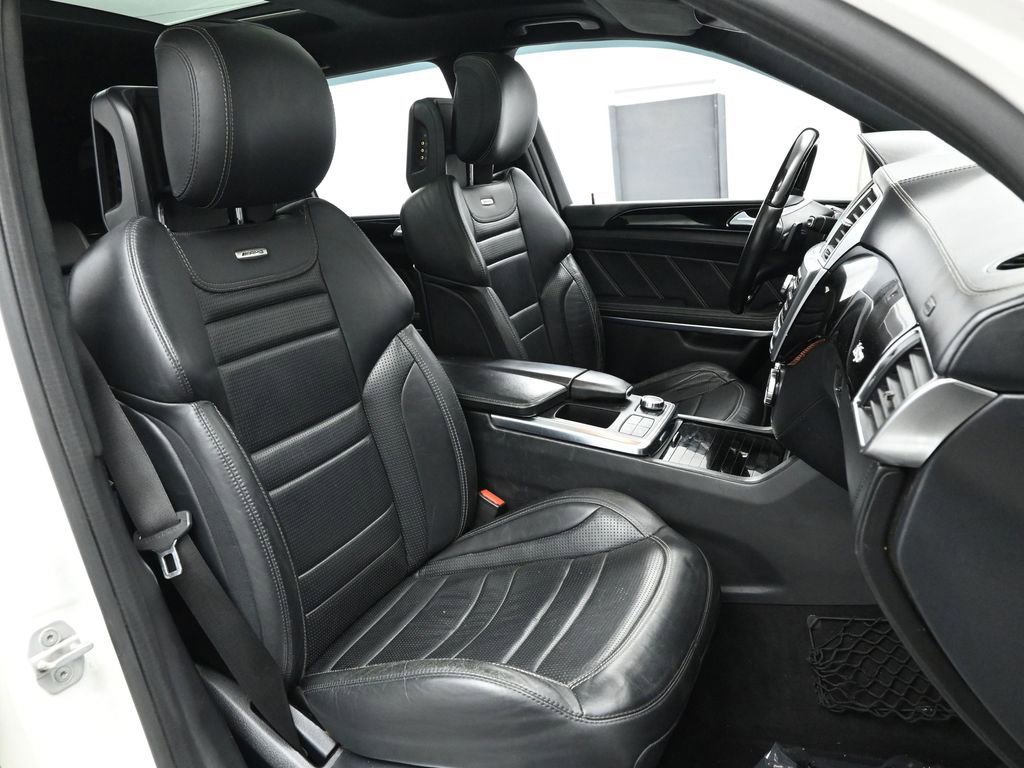 Used 2014 Mercedes-Benz GL 63 AMG 4MATIC image 25