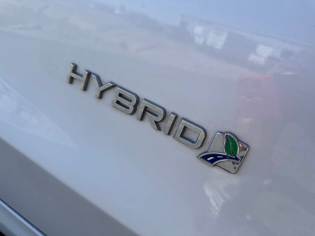 Used 2016 Ford Fusion SE w/ Equipment Group 502A FWD image 8