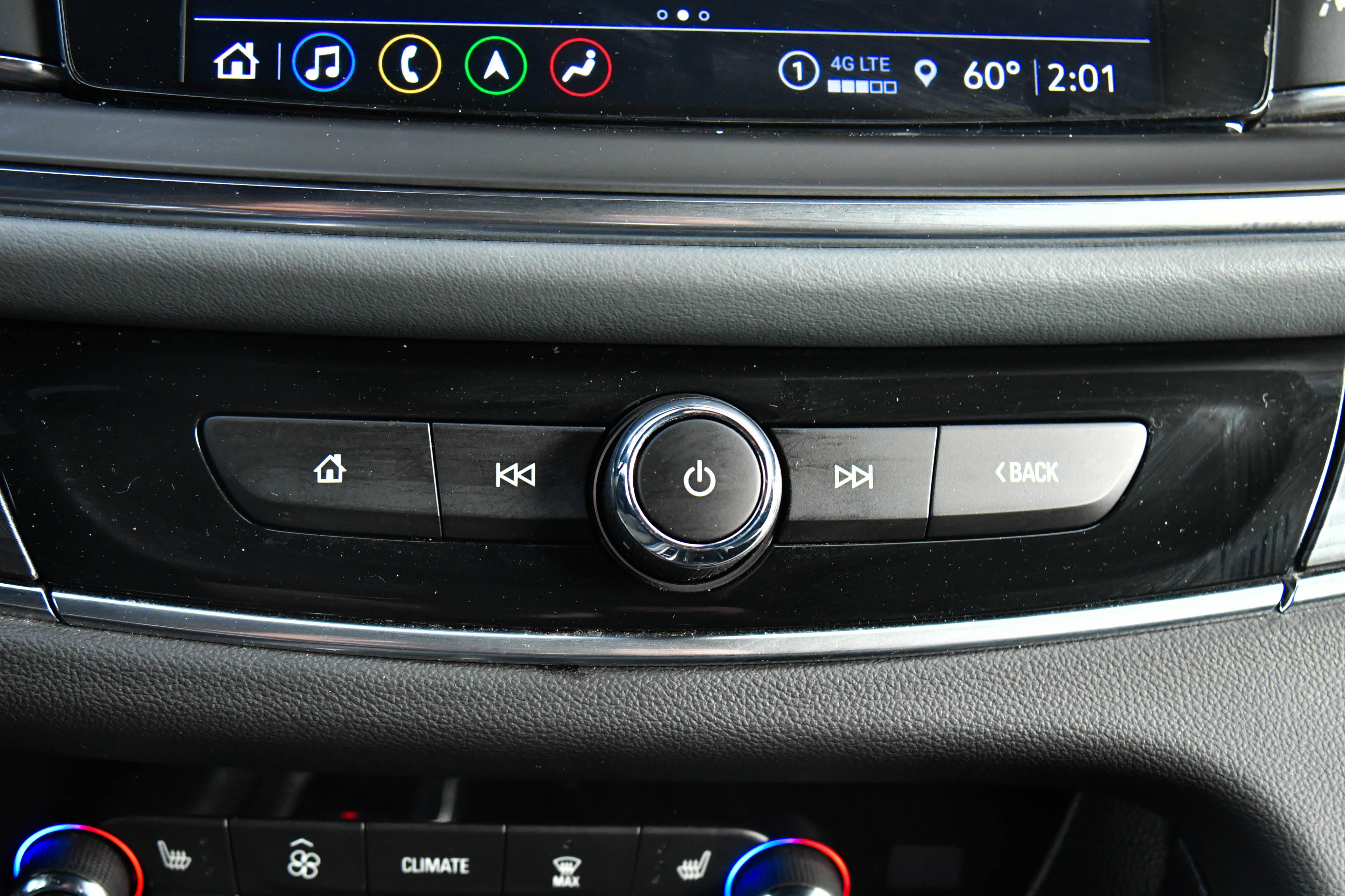 Used 2024 Buick Enclave Premium image 27