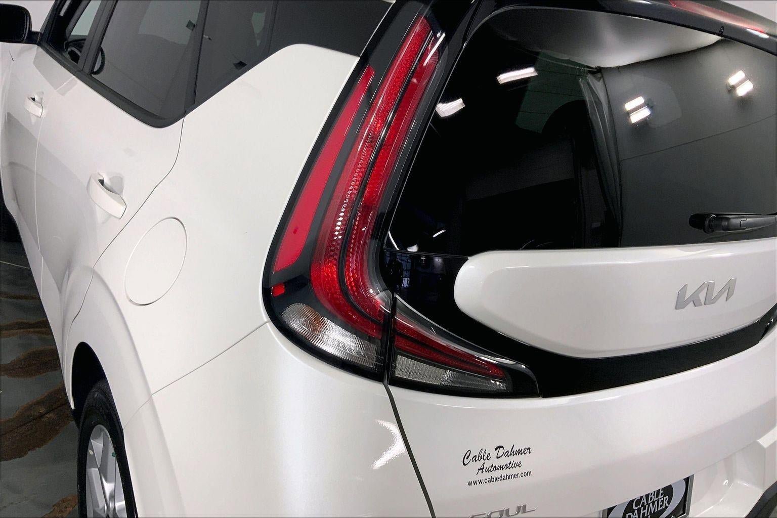 Used 2025 Kia Soul LX FWD image 27