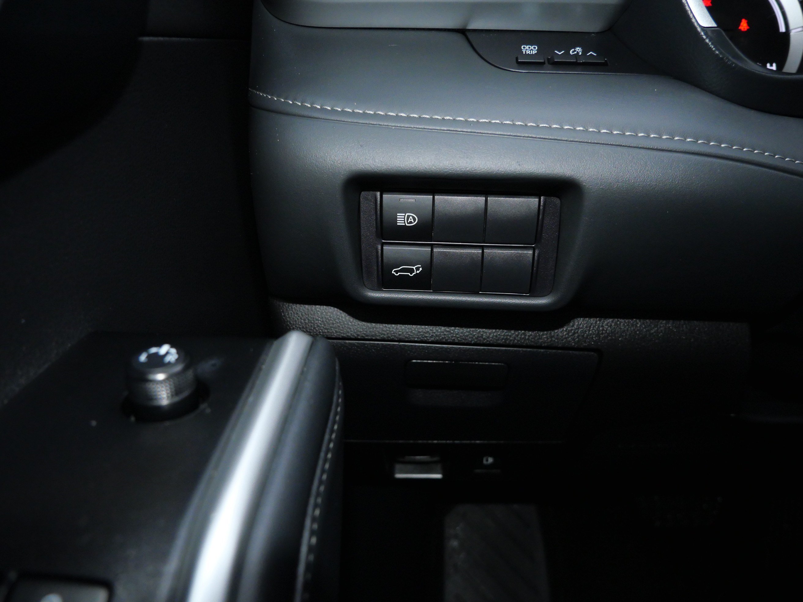 Used 2025 Toyota Highlander XLE AWD/4WD image 29