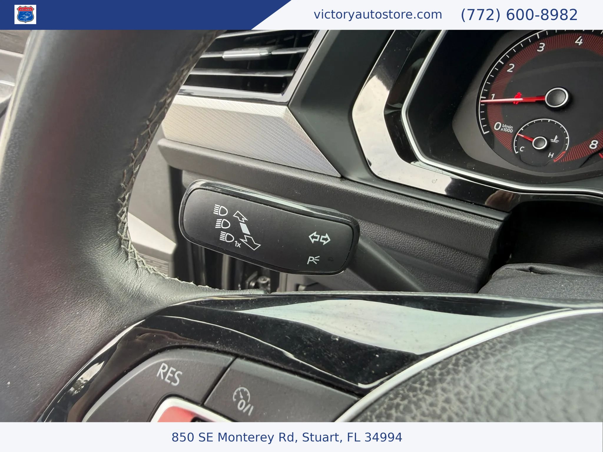 Used 2020 Volkswagen Jetta R-Line w/ R-Line Cold Weather Package FWD image 34