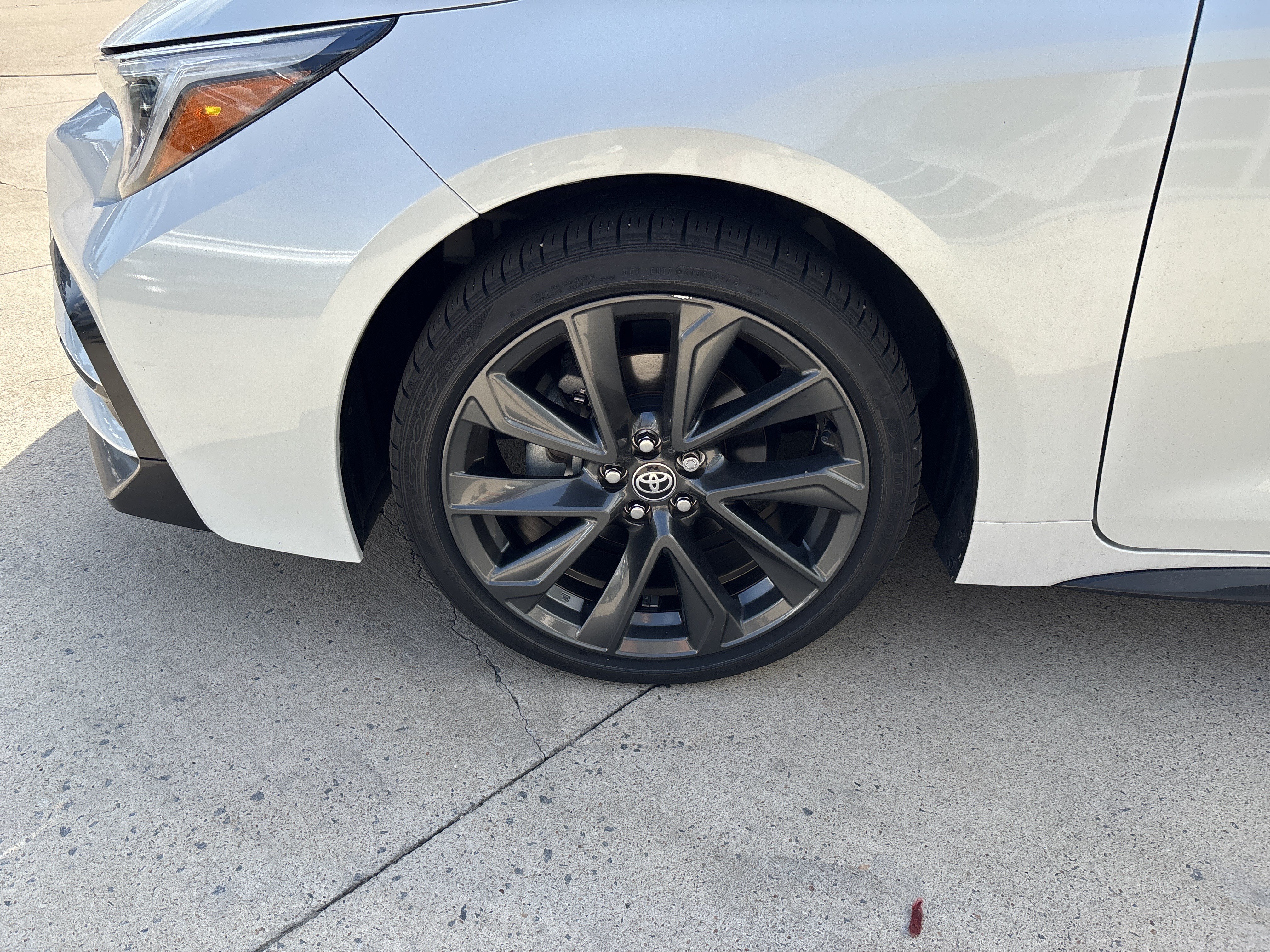 Used 2025 Toyota Corolla XSE FWD image 29
