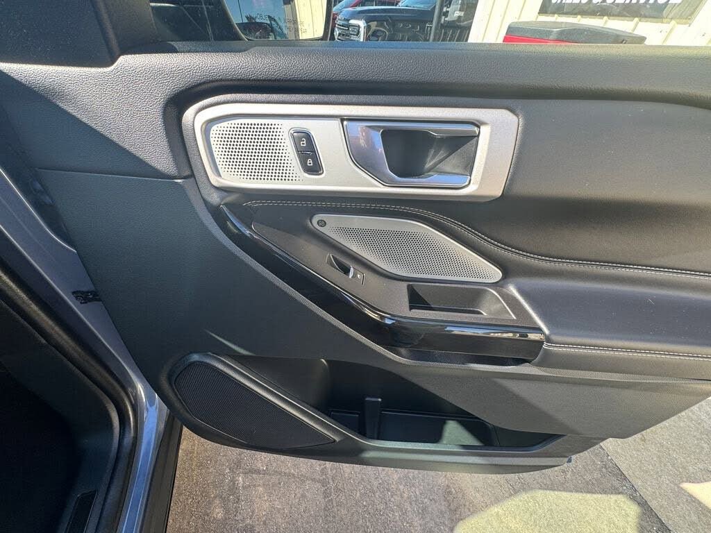 Used 2021 Ford Explorer ST w/ ST Street Pack image 84