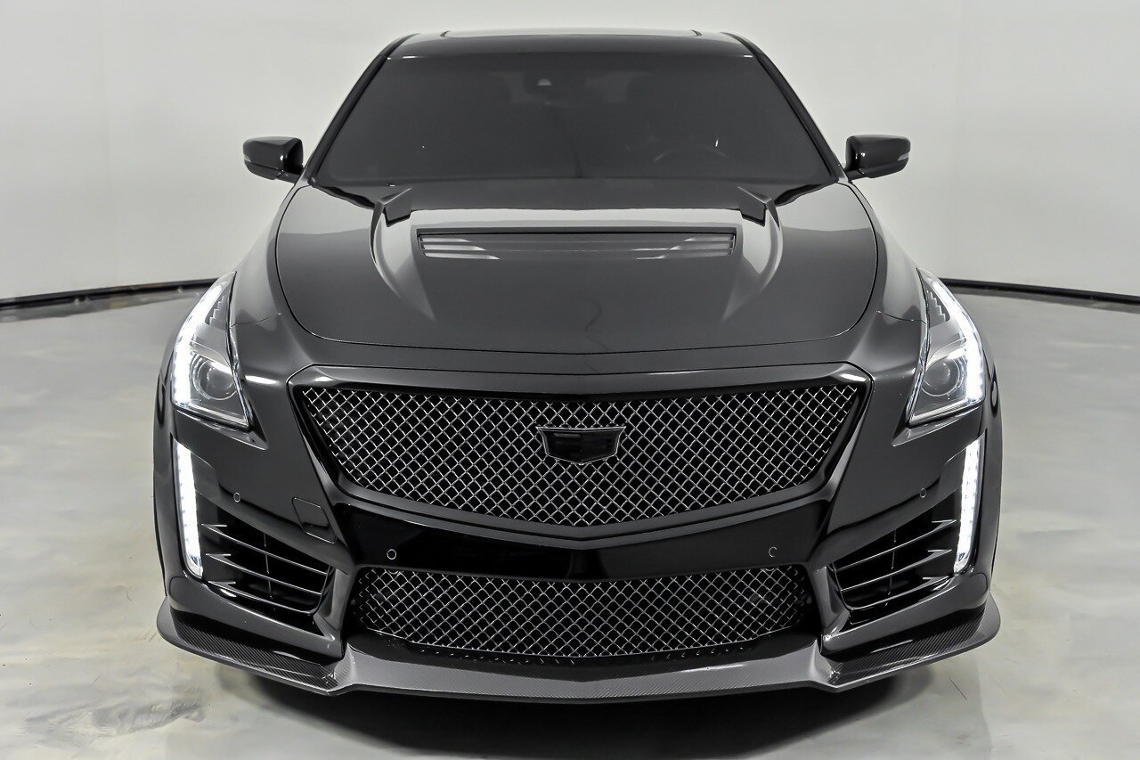 Used 2019 Cadillac CTS V w/ Carbon Fiber Package RWD image 5