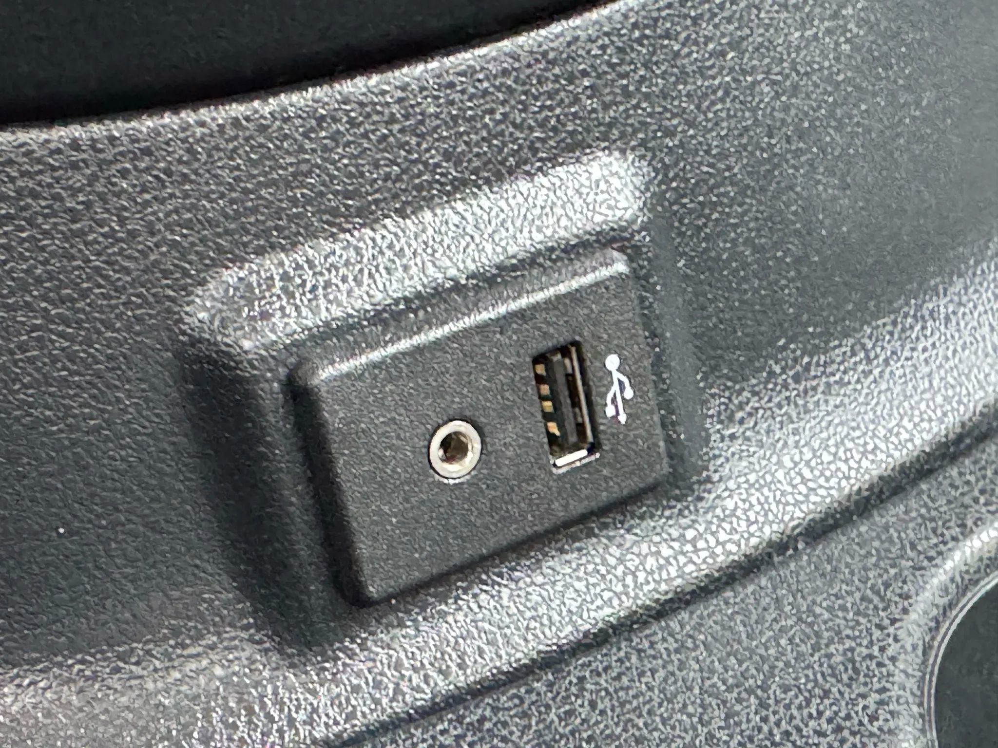 Used 2017 Nissan Versa Note SV image 26