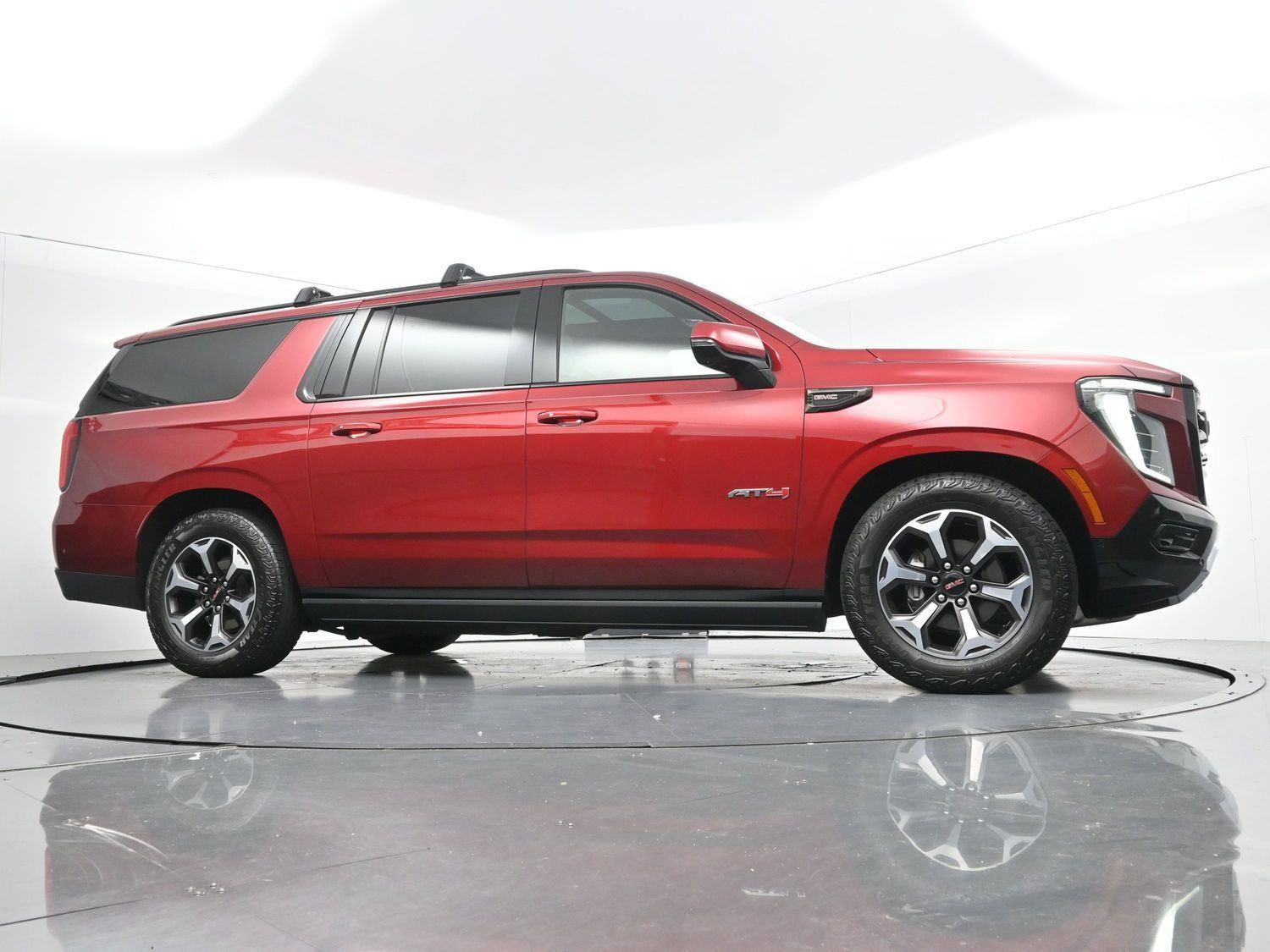 Used 2025 GMC Yukon XL AT4 Ultimate AWD/4WD image 46