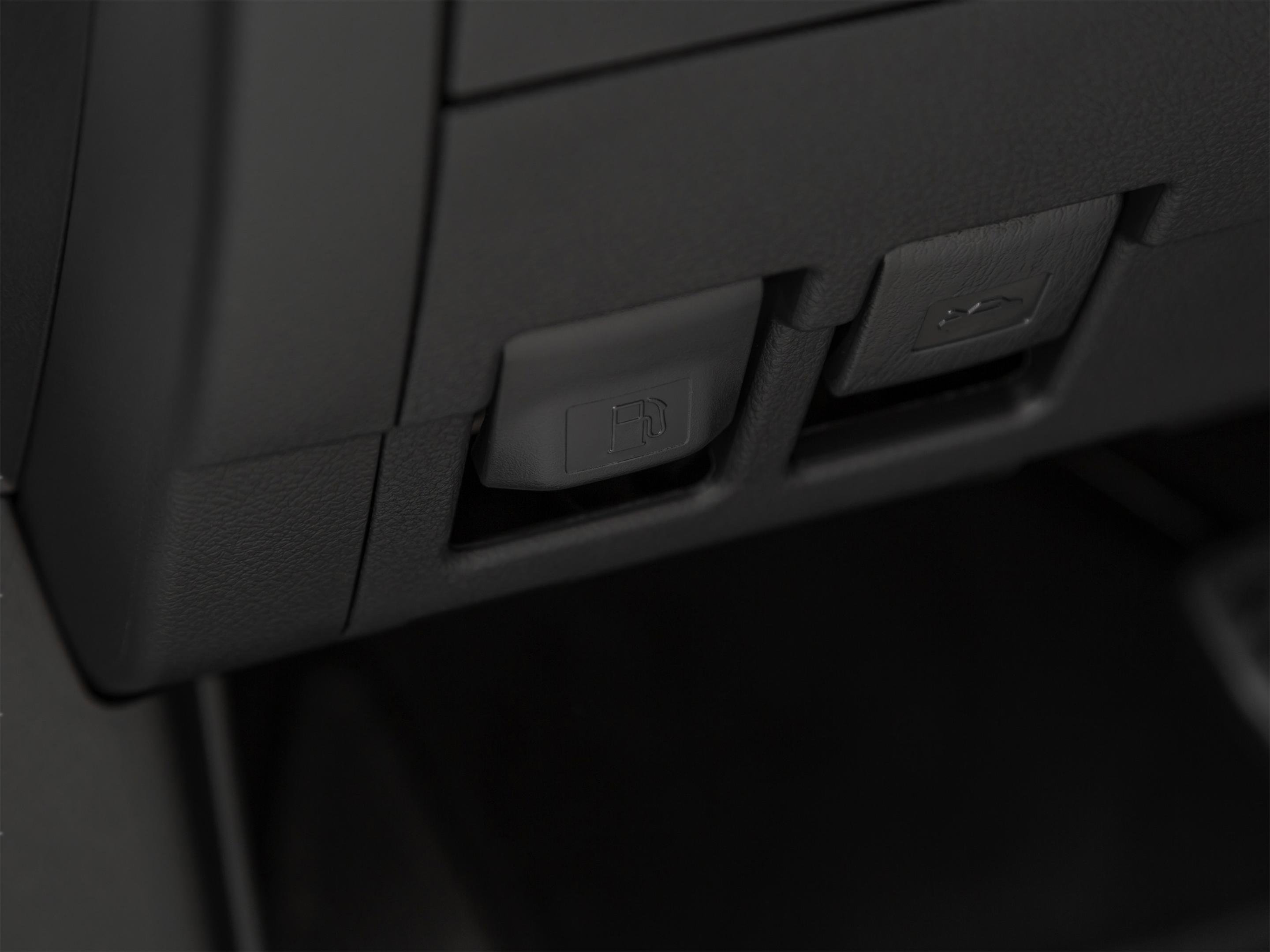 Used 2021 Lexus LX 570 4WD w/ Luxury Package image 23