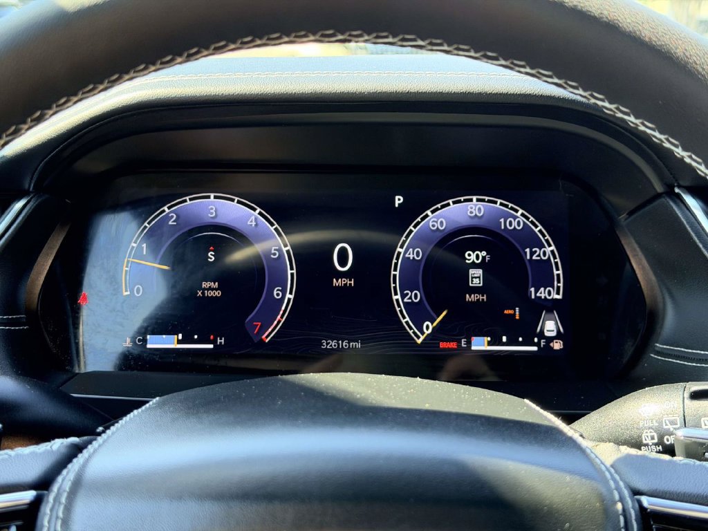 Certified 2023 Jeep Grand Cherokee Overland w/ Luxury Tech Group IV AWD/4WD image 25