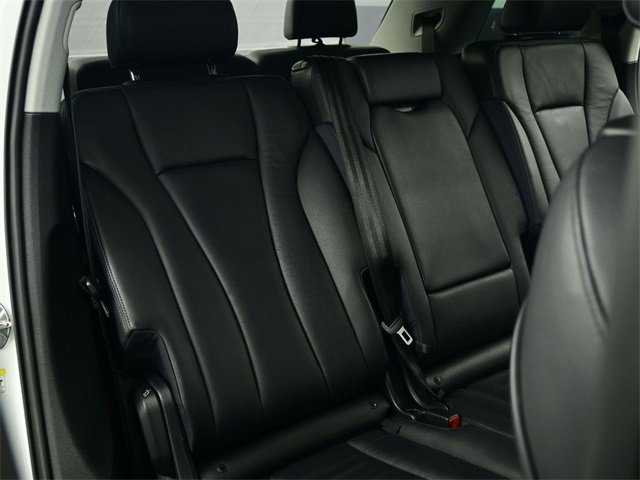 Used 2017 Audi Q7 3.0T Premium Plus image 31