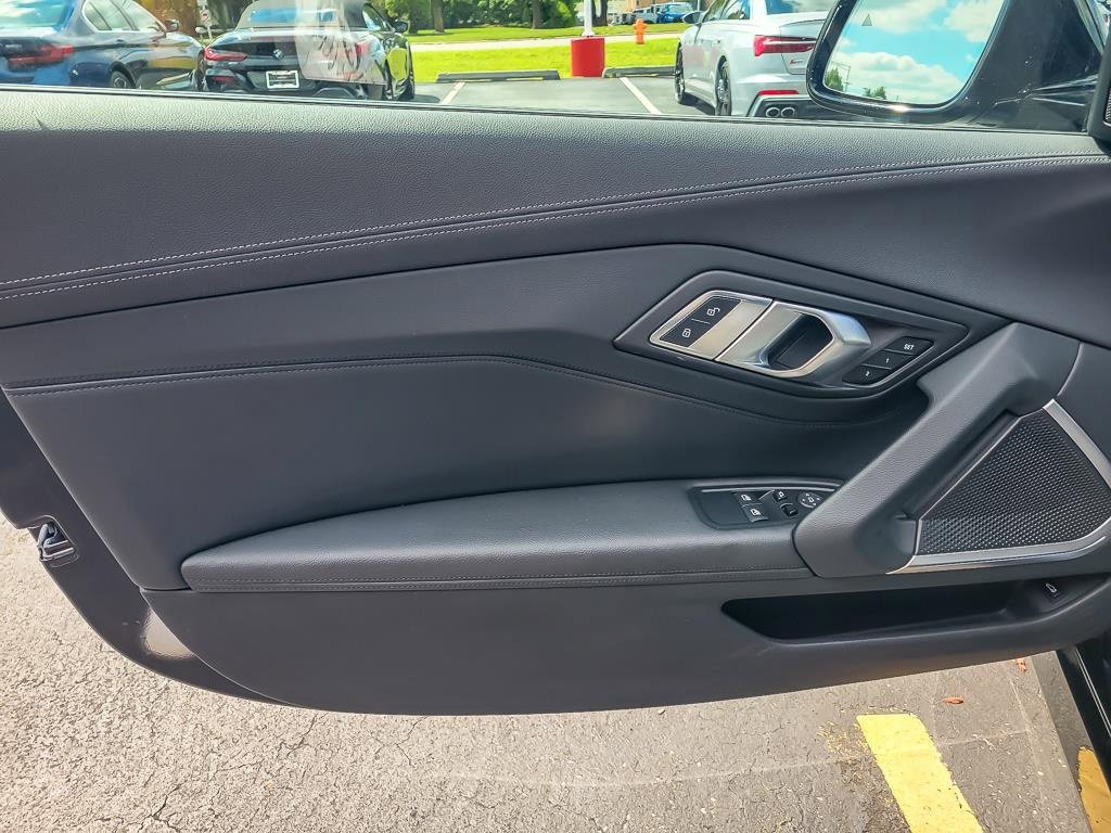 Used 2022 BMW Z4 sDrive30i w/ M Sport Package image 15