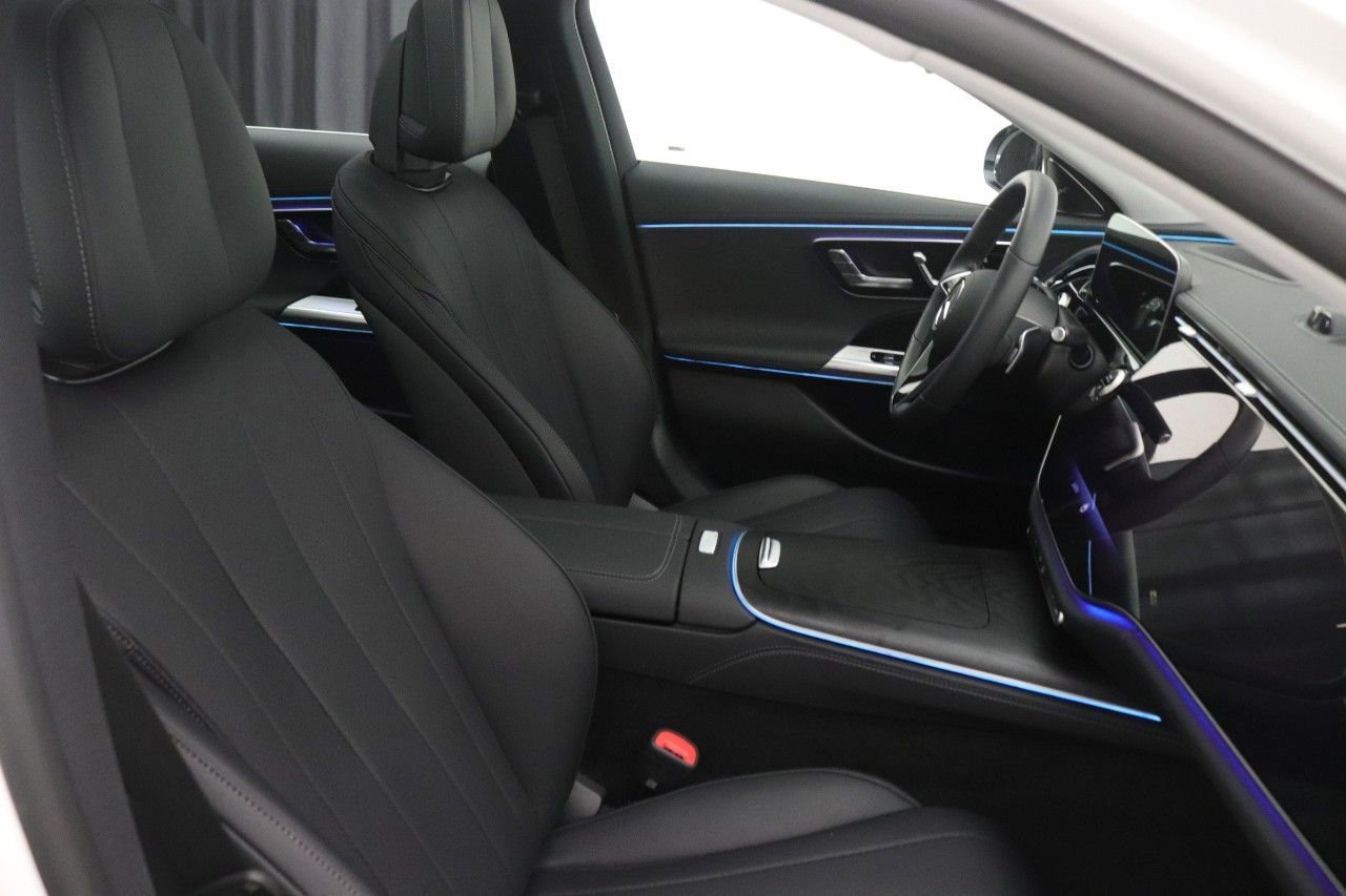 New 2025 Mercedes-Benz E 350 4MATIC Sedan image 31