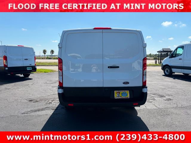Used 2022 Ford Transit 150 Low Roof RWD image 4