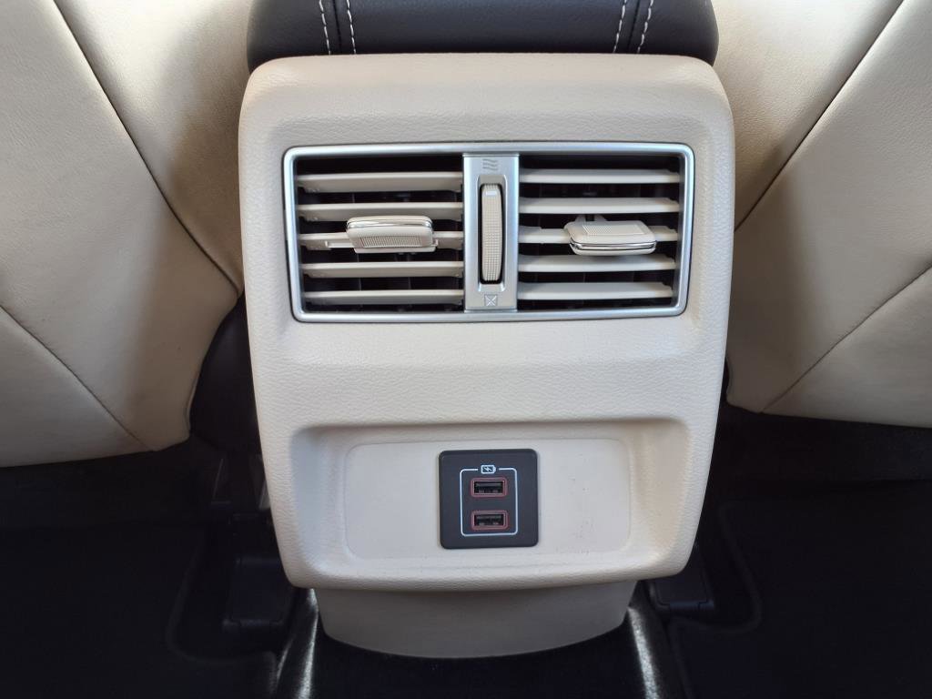 Used 2018 Nissan Maxima Platinum image 11