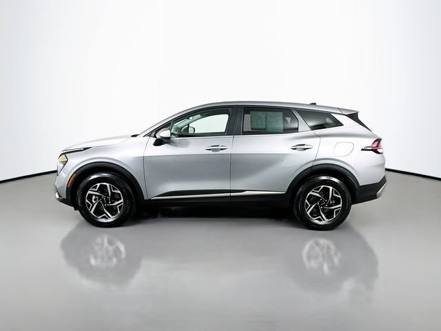 Used 2025 Kia Sportage LX AWD/4WD image 5