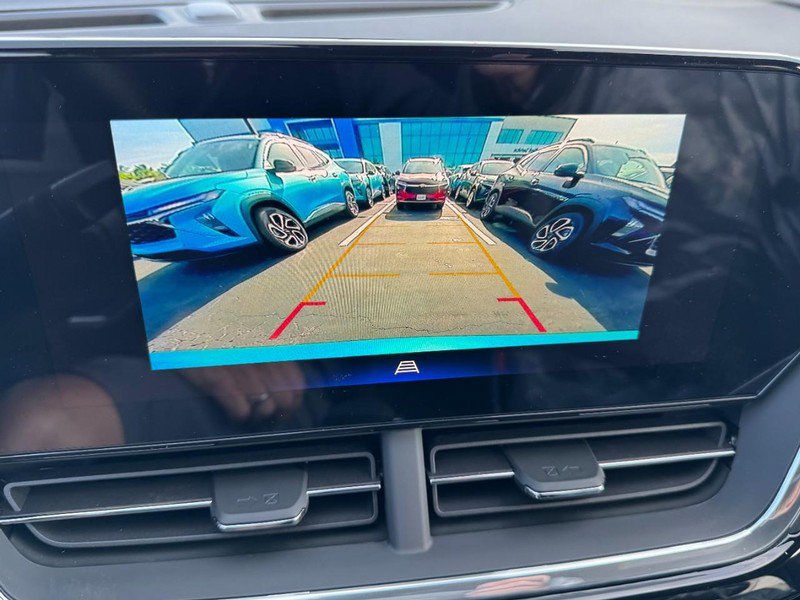 New 2026 Chevrolet Trax RS w/ Sunroof Package FWD image 39