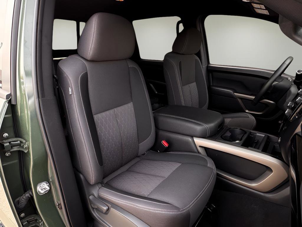 Used 2024 Nissan Titan SV w/ SV Bronze Edition Package image 27