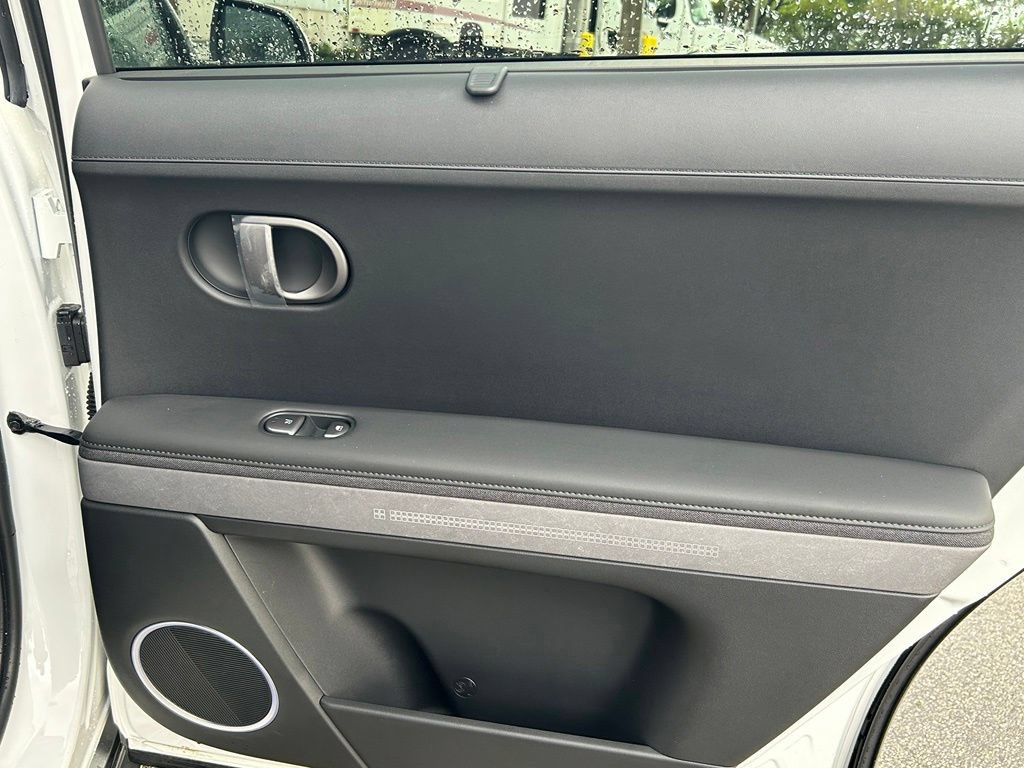 Used 2025 Hyundai Ioniq 5 Limited RWD image 39