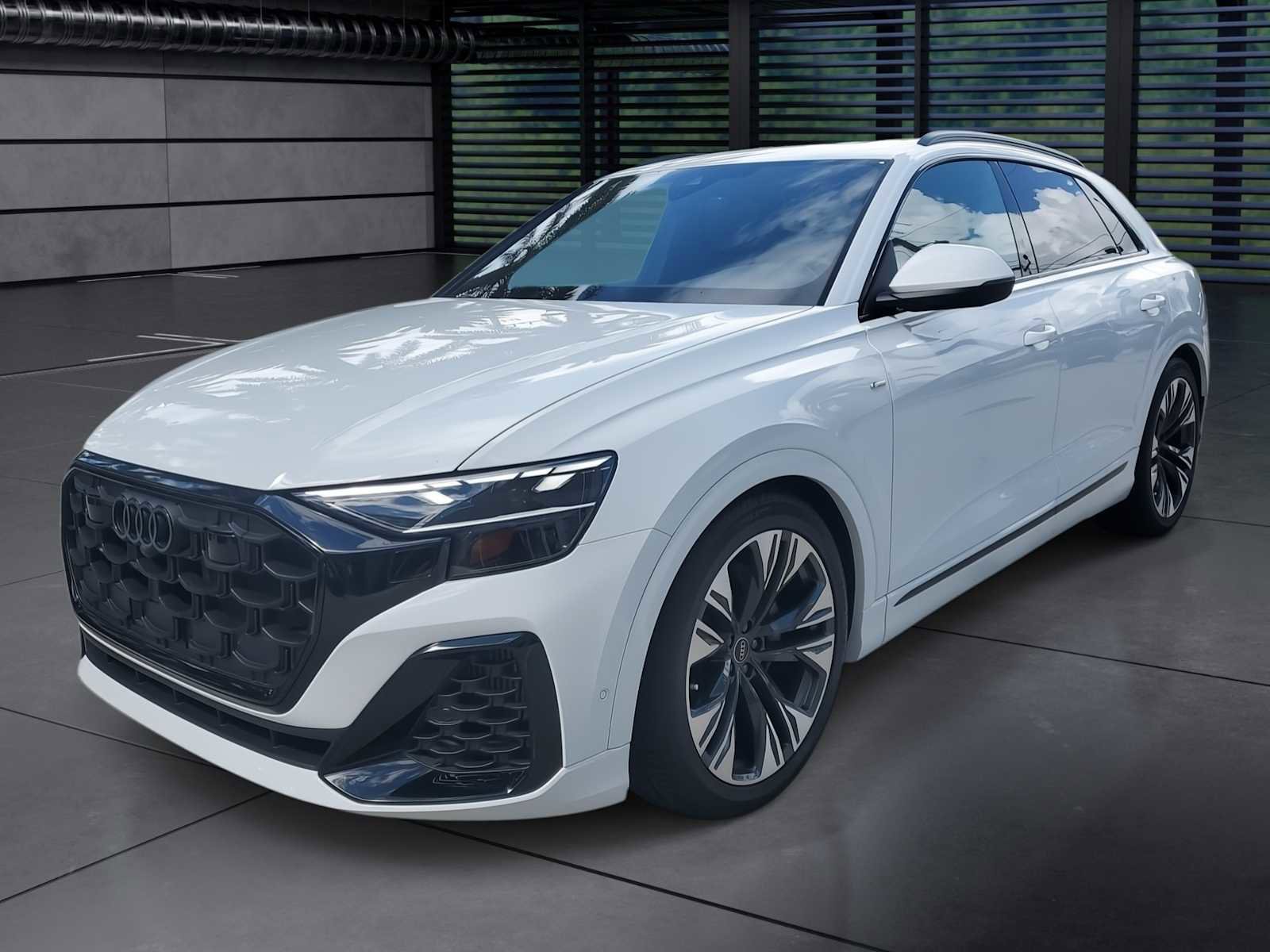 New 2025 Audi Q8 Premium Plus