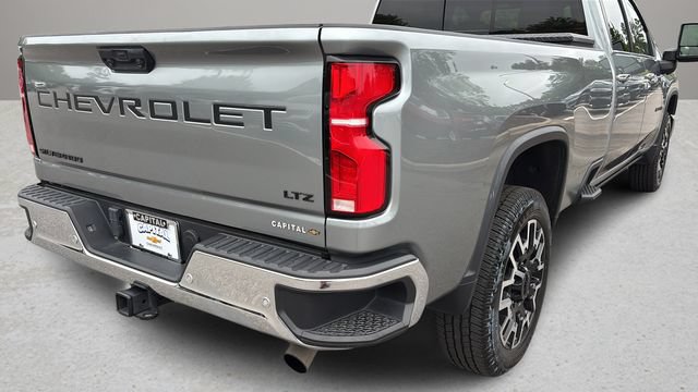 Used 2025 Chevrolet Silverado 2500 LTZ w/ LTZ Plus Package AWD/4WD image 39