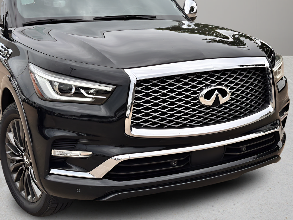 Used 2024 INFINITI QX80 Sensory w/ All-Season Package RWD image 6