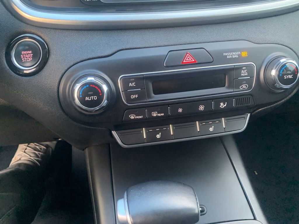 Used 2020 Kia Sorento S image 10