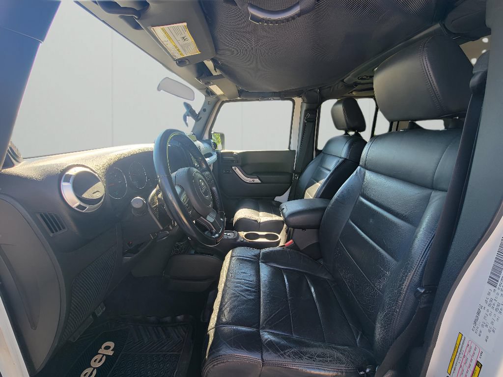 Used 2012 Jeep Wrangler Unlimited Sahara w/ Dual Top Group AWD/4WD image 10
