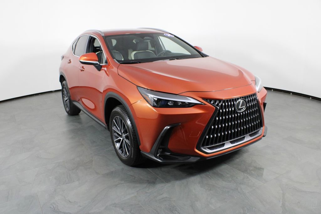 Used 2024 Lexus NX 250 FWD w/ Towing Package (2000 Lbs) image 4