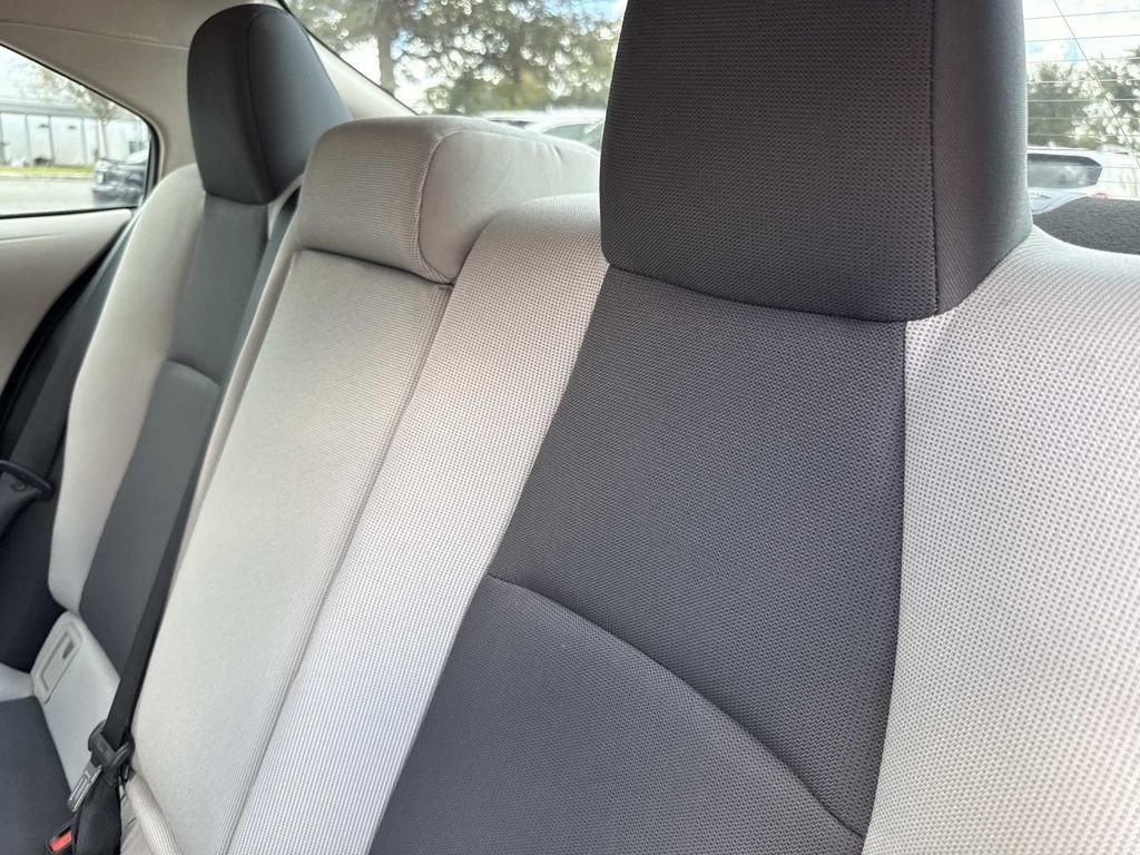 Used 2025 Toyota Corolla LE FWD image 14