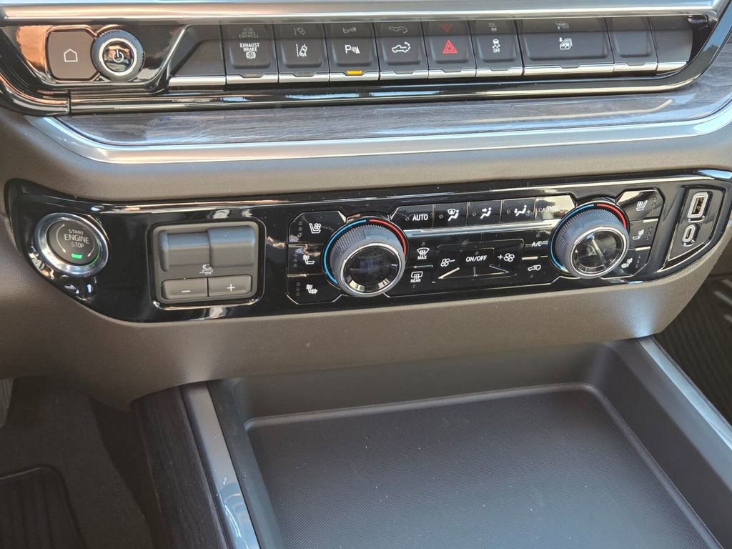 New 2026 Chevrolet Silverado 3500 LTZ w/ LTZ Convenience Package image 13