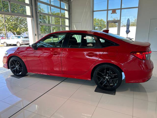 Used 2023 Honda Civic Sport image 11