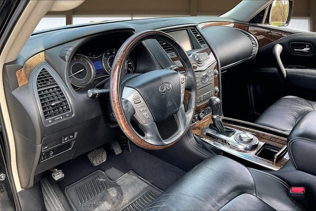 Used 2017 INFINITI QX80 4WD w/ Driver Assistance Package image 14