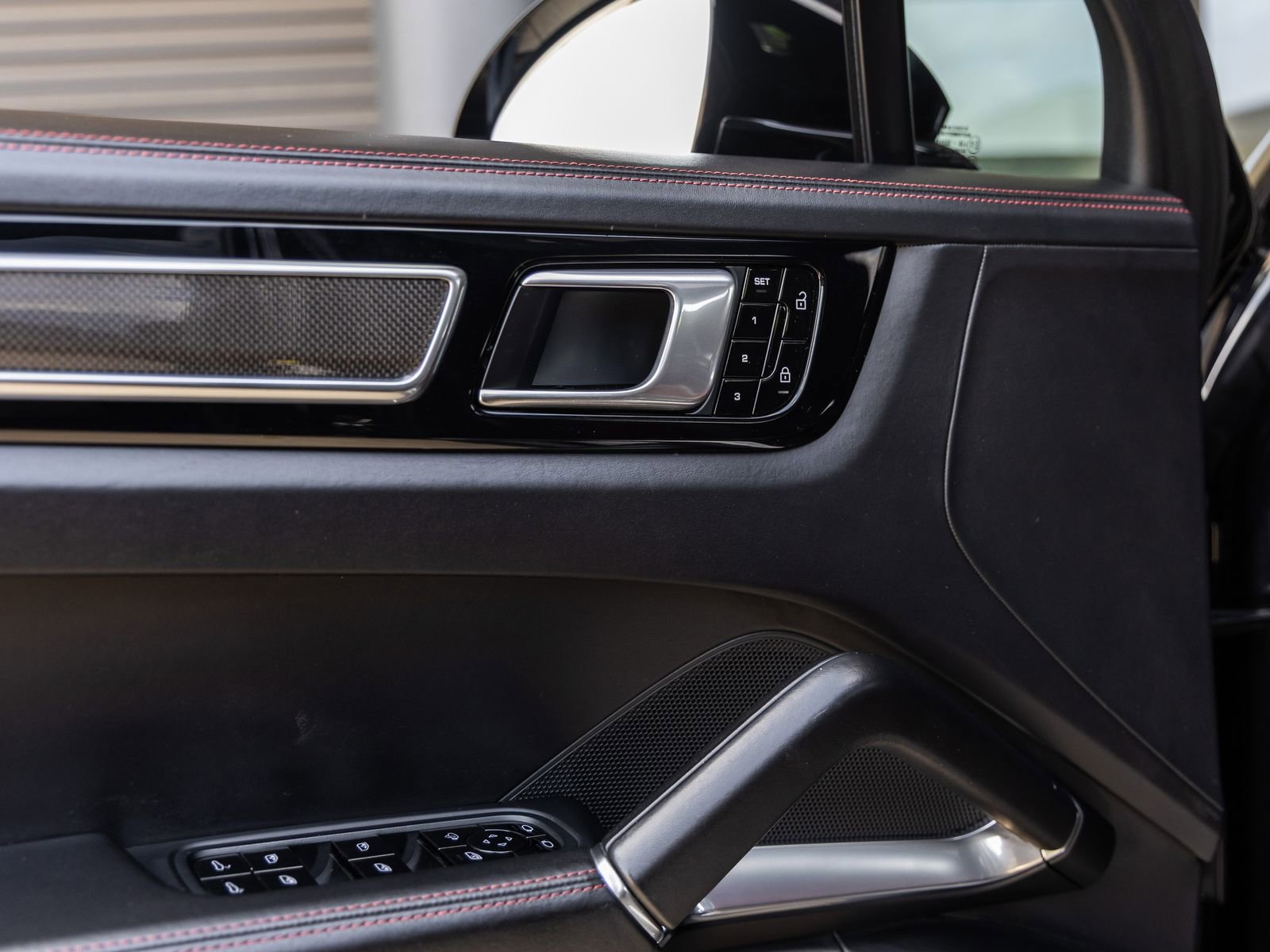 Certified 2020 Porsche Cayenne Turbo AWD/4WD image 20