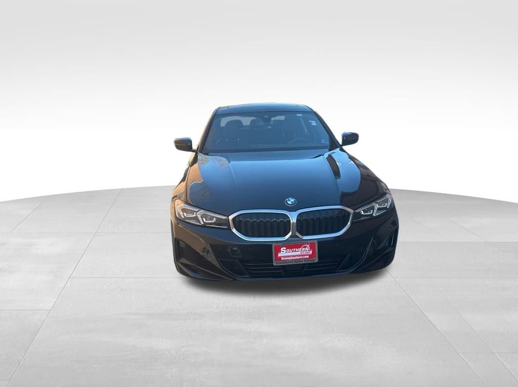 Used 2025 BMW 330i xDrive Sedan image 9