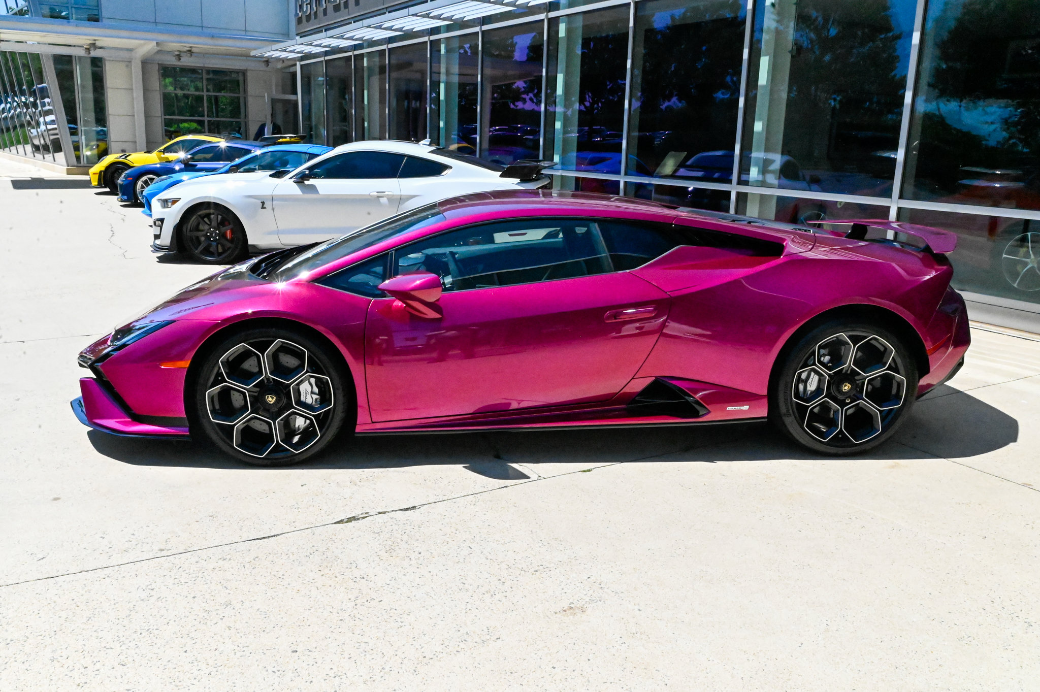 Used 2024 Lamborghini Huracan Tecnica RWD image 8