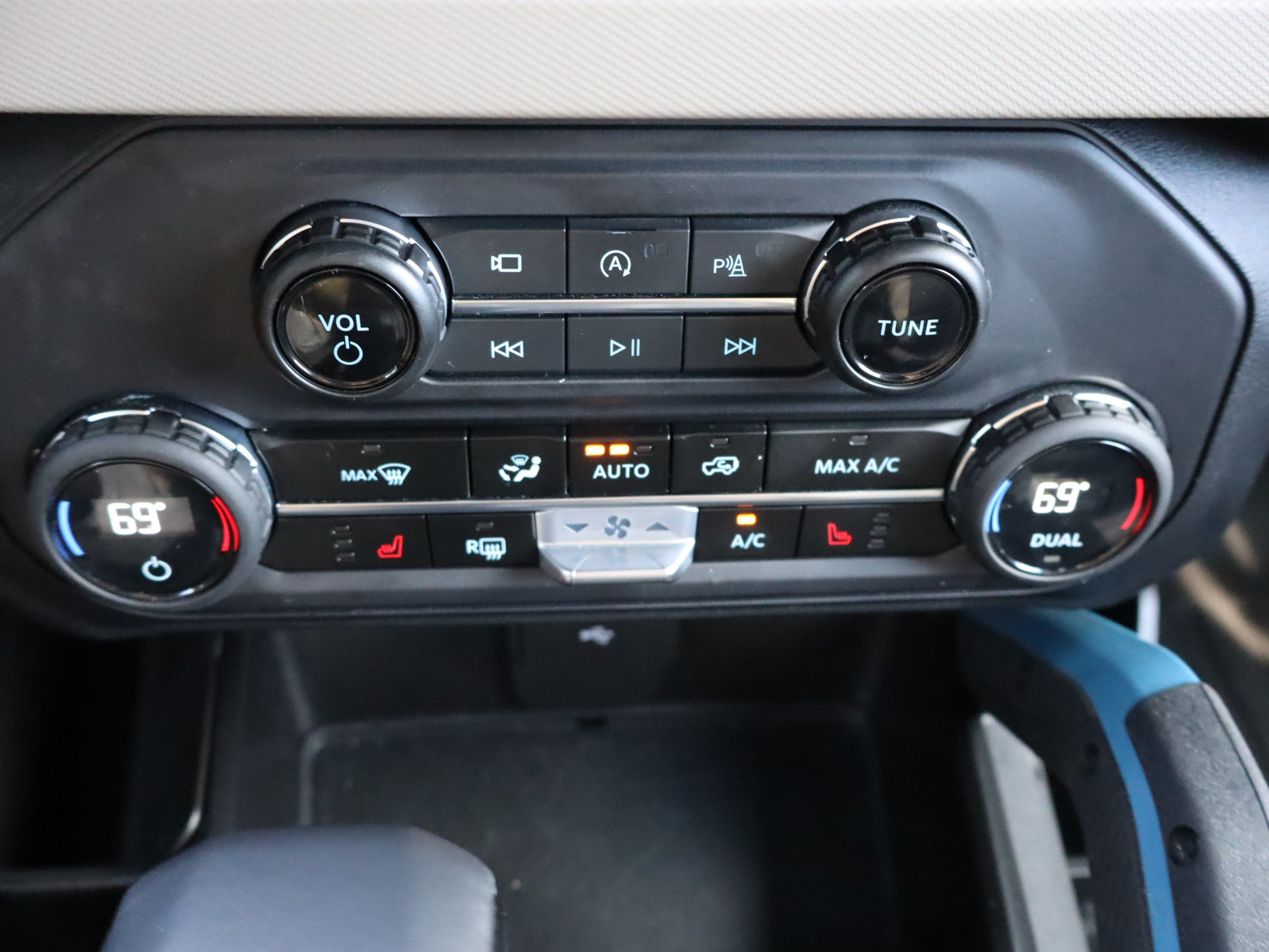 Used 2023 Ford Bronco Wildtrak AWD/4WD image 30