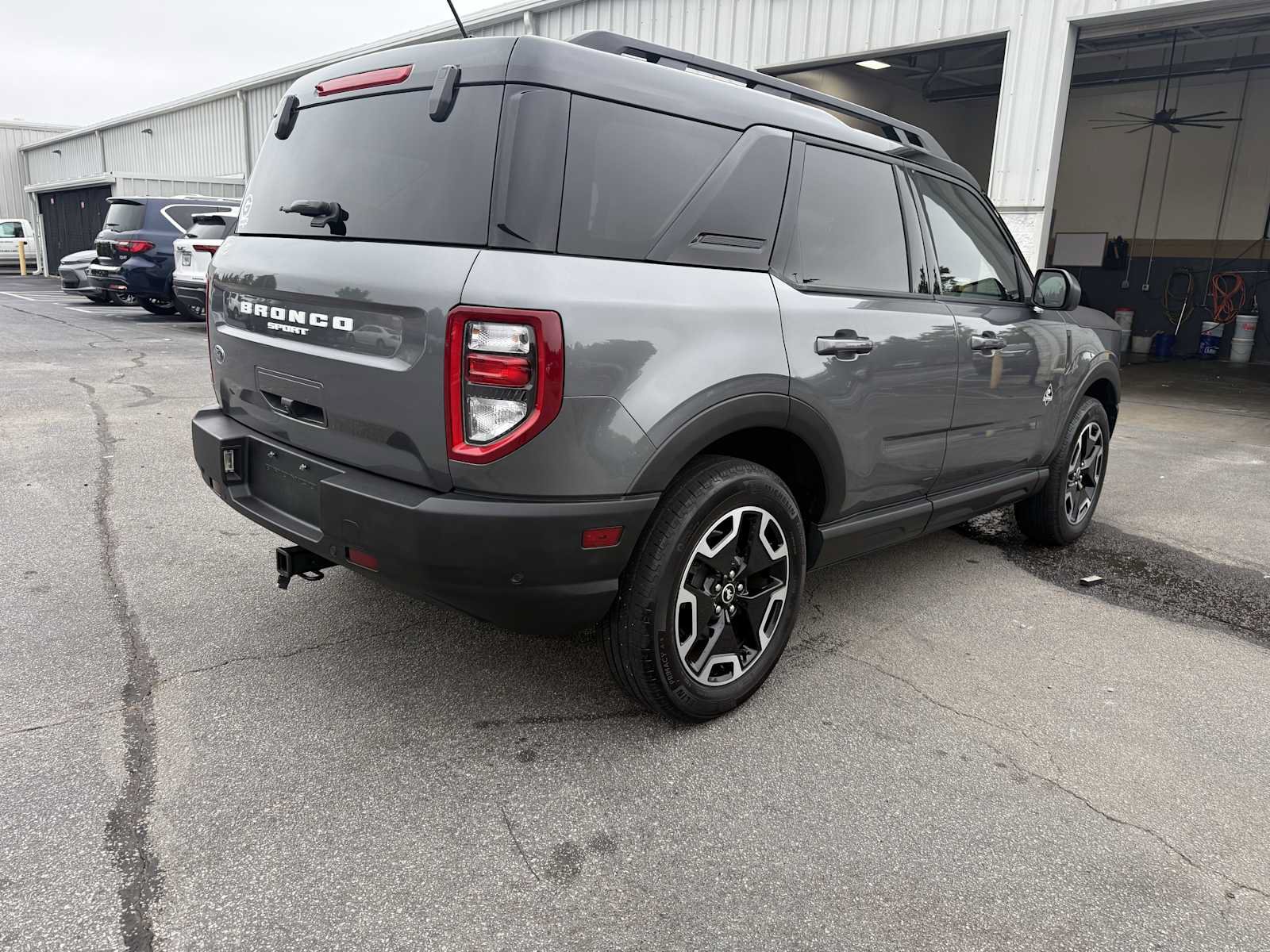 Used 2024 Ford Bronco Sport Outer Banks w/ Tech Package AWD/4WD image 4