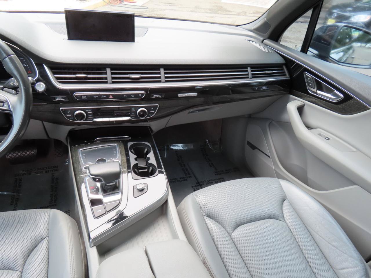 Used 2017 Audi Q7 3.0T Premium Plus AWD/4WD image 15